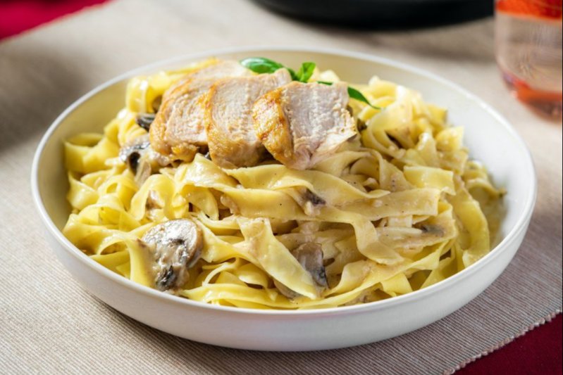 Mantarlı Fettuccine Alfredo