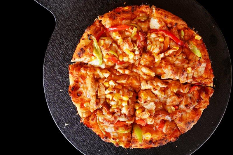 BBQ Tavuklu Pizza
